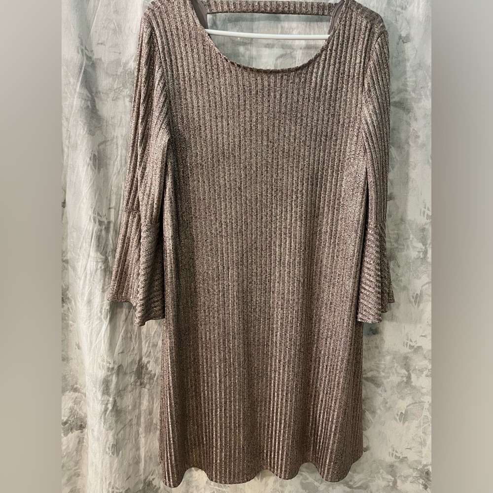 AGB dress XL beautiful mauve with silver shimmer throughout all the material